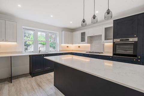 undefined, Swains Lane, Flackwell Heath, High Wycombe, HP10
