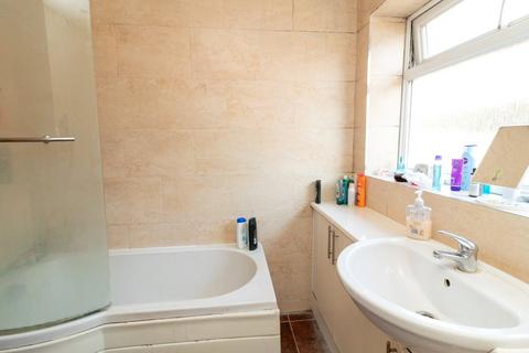 81 Fairmead Crescent, Edgware, HA8 8YH