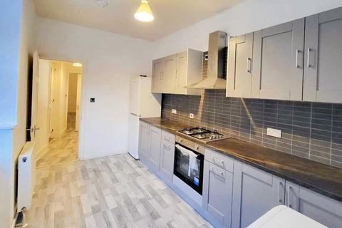 4 bedroom end of terrace house to rent - Thelma Street, Sunderland SR4