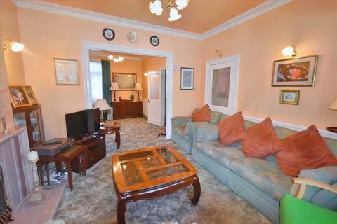 1 Whitehall Gardens, London, W4 3LT