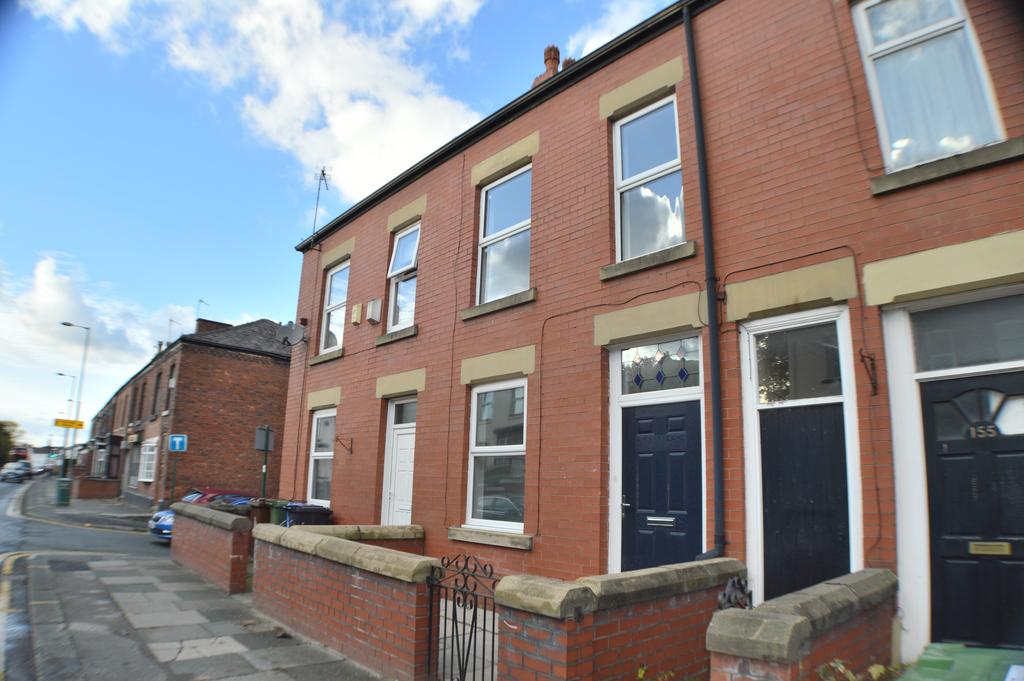 Mottram Road, Hyde, SK14 2NX 3 bed terraced house for sale £175,000
