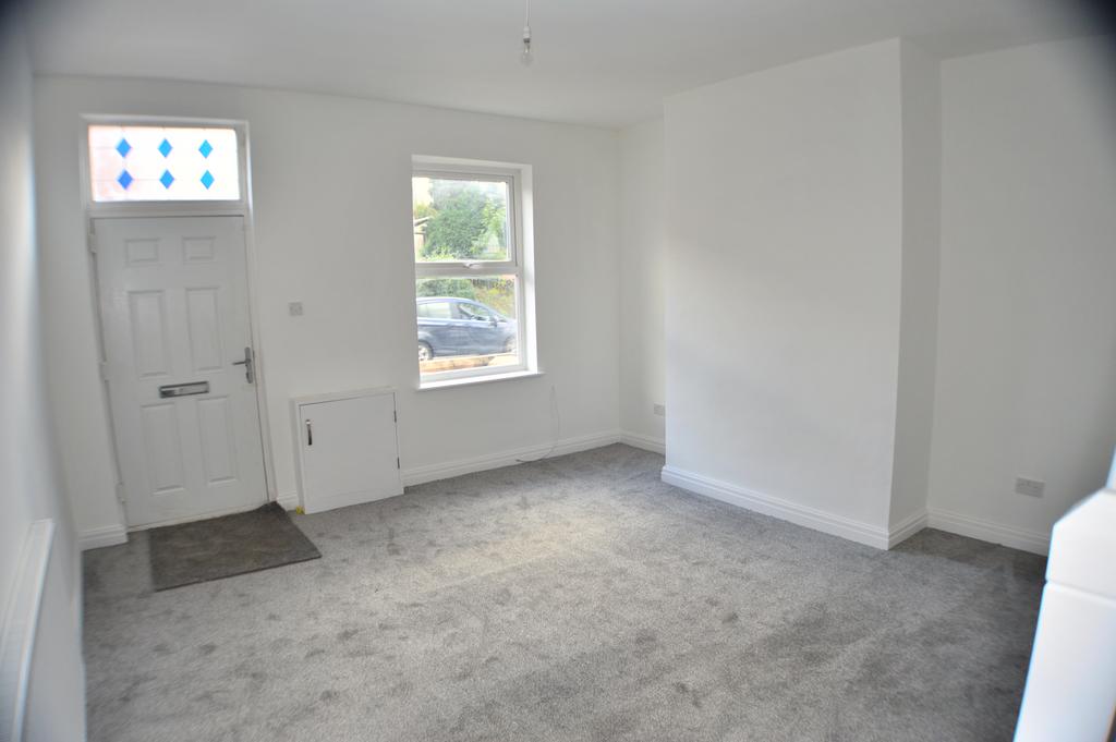 Mottram Road, Hyde, SK14 2NX 3 bed terraced house for sale £175,000