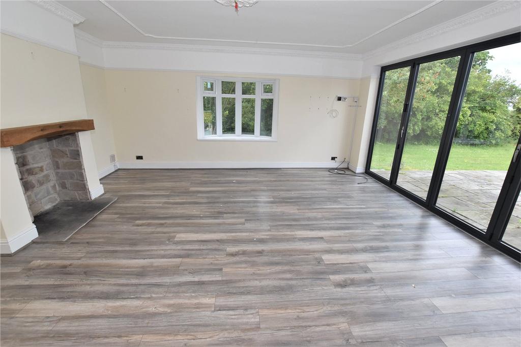 Leasowe Road, Moreton, Wirral, CH46 4 bed detached house for sale £495,000