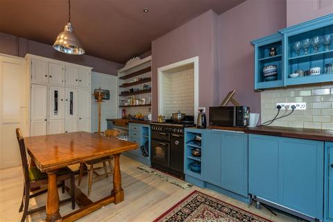 4 bedroom terraced house for sale - Christchurch Street East, Frome, BA11 1QH
