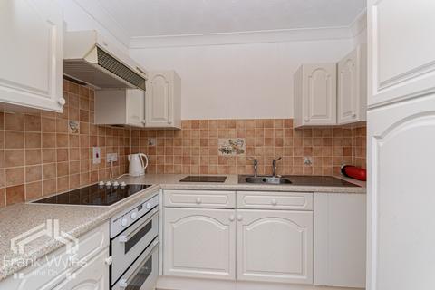 1 bedroom flat for sale, Henry Street, Lytham , Lancashire