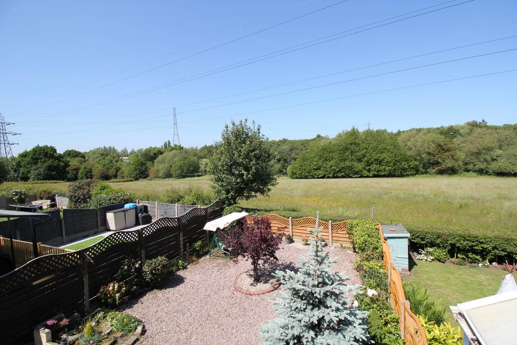 Lambourn Road, Flixton 3 bed semidetached house for sale £290,000