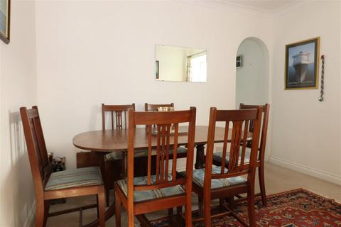 26 Elm Road, Alresford, SO24 9JX