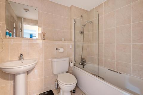 2 bedroom flat for sale - Bicester,  Oxfordshire,  OX26