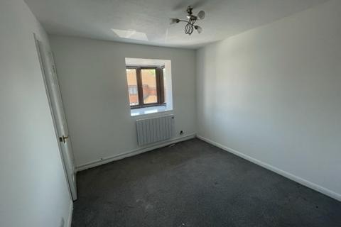 2 bedroom house to rent, Broster Gardens, South Norwood, SE25