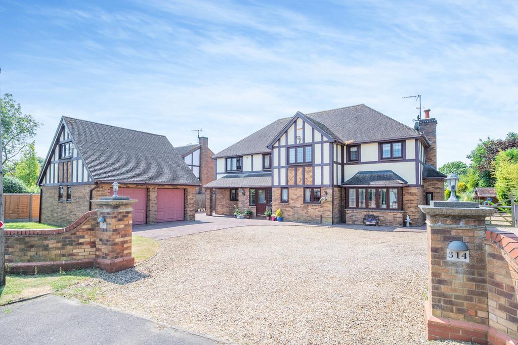 Newton Road, Rushden, NN10 0SY 5 bed detached house for sale £1,100,000