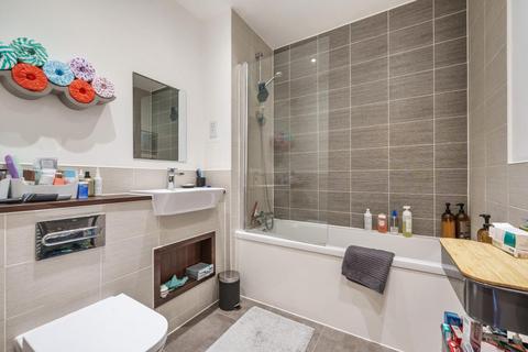 1 bedroom flat for sale, Coal Lane, Brixton