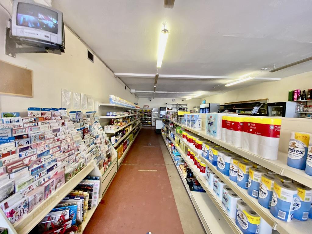 Thornbury Park, Rogerstone, Newport.... Mixed use £420,000