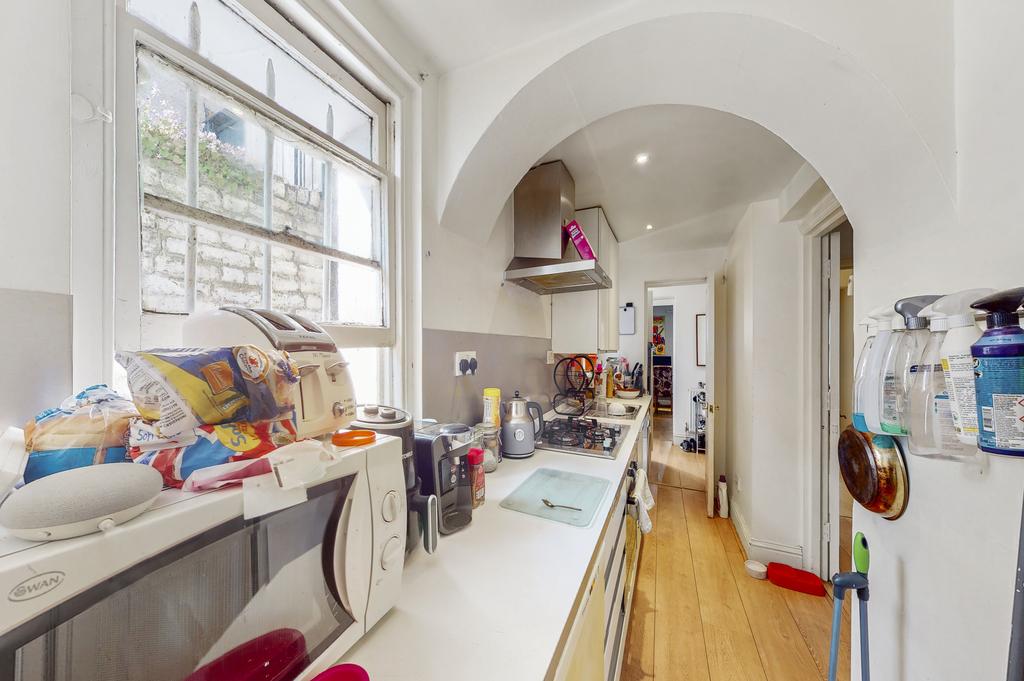 Clarendon Rise, London, SE13 2 bed apartment £1,700 pcm (£392 pw)