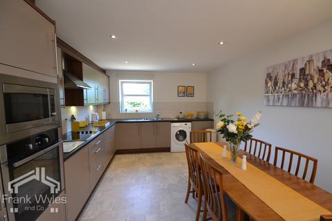 2 bedroom flat for sale - Ashton View, Lytham St Annes, Lancashire