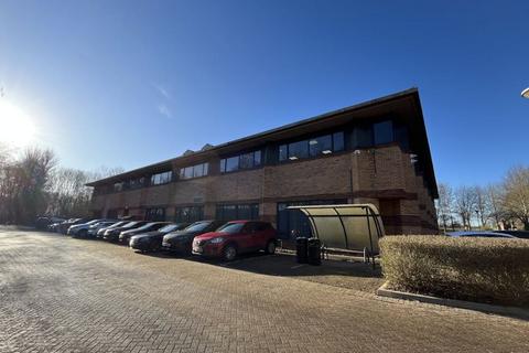 Office to rent, Pembroke House, Aynho Road, Banbury, OX17 3NS