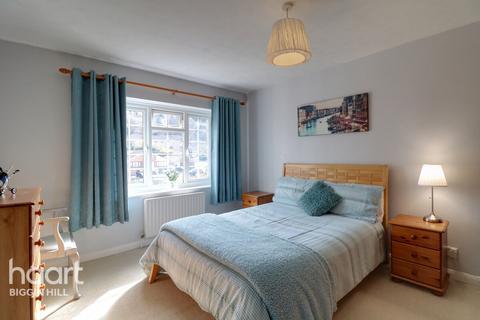 6a Alexandra Road, Biggin Hill, Westerham, TN16 3NY