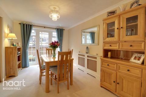 6a Alexandra Road, Biggin Hill, Westerham, TN16 3NY