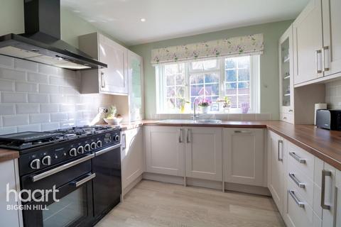6a Alexandra Road, Biggin Hill, Westerham, TN16 3NY