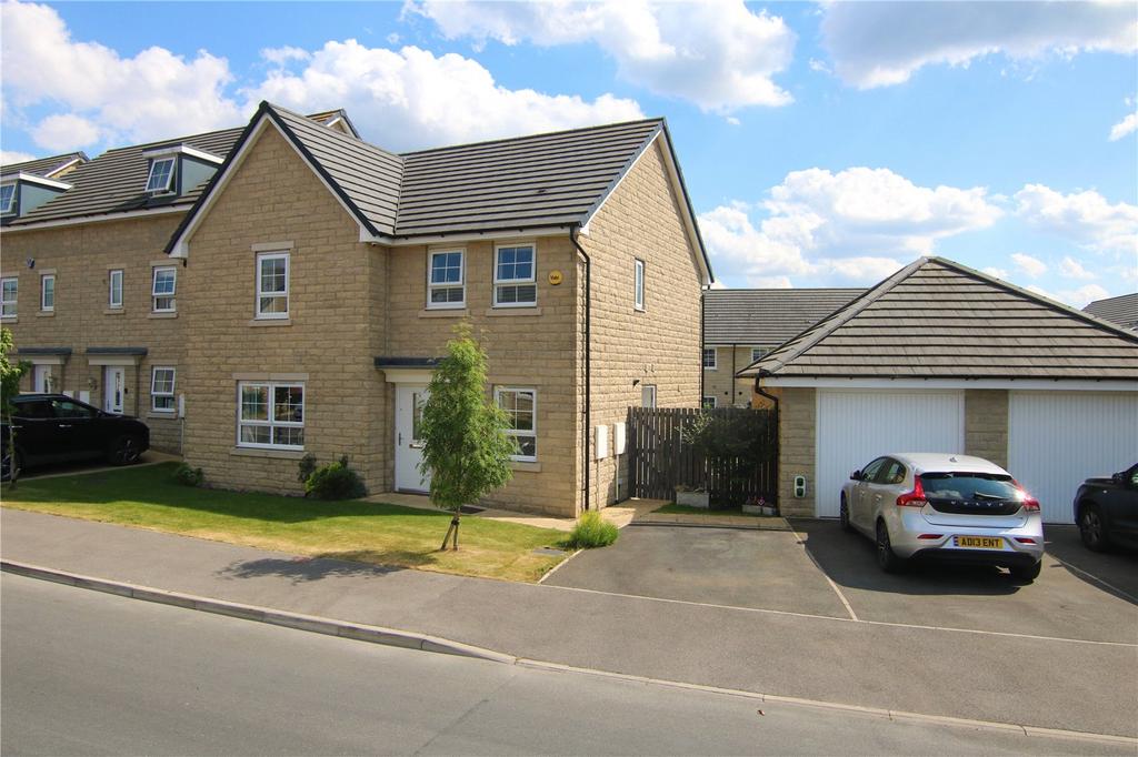 Stephenson Drive, Silsden, BD20 4 bed detached house for sale £415,000
