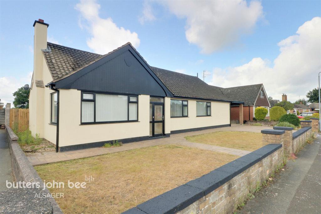 Sandylands Crescent, Church Lawton 3 bed detached bungalow for sale £