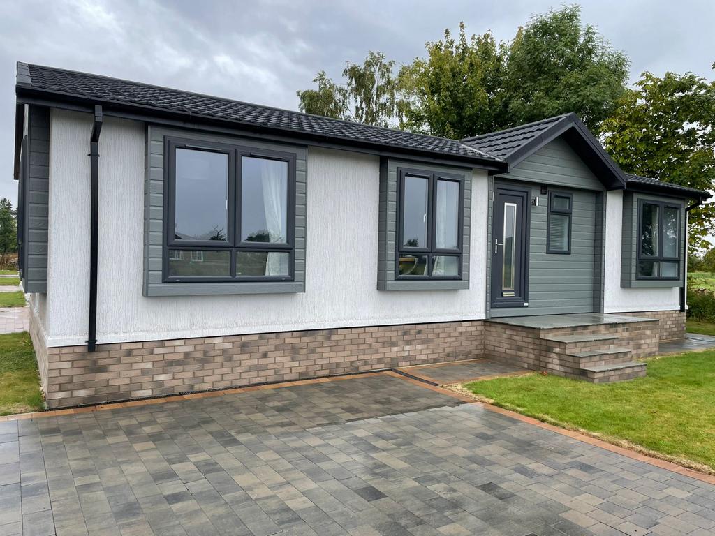 York, North Yorkshire, YO41 2 bed park home for sale £219,990