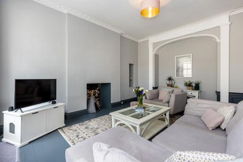 141 Constitution Street, Edinburgh, EH6 7AD