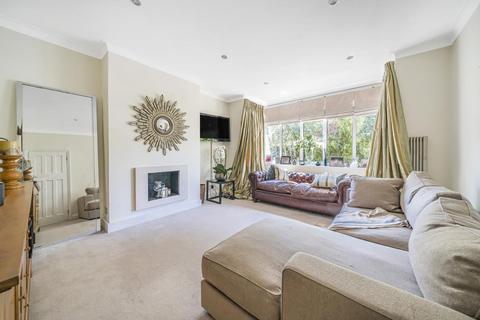 26 Oakfield Gardens, Beckenham, BR3 3AZ