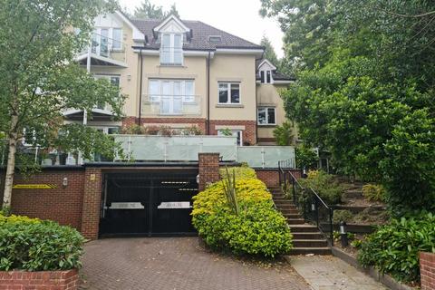 2 bedroom ground floor flat to rent, Surrey Road, Westbourne