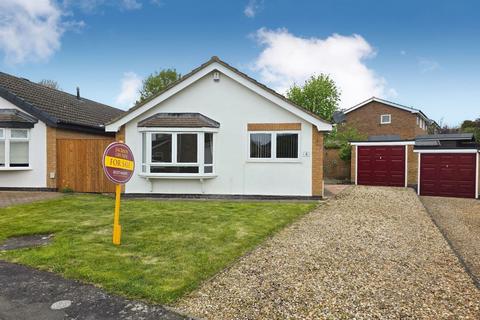 2 bedroom detached bungalow for sale, Phillips Way, Long Buckby, Northampton NN6 7SF