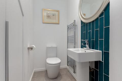 15 Lauson Place, Kirkliston, EH29 9FY