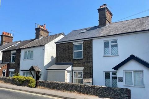 2 bedroom terraced house to rent, Farnborough Road, Farnham, Surrey, GU9