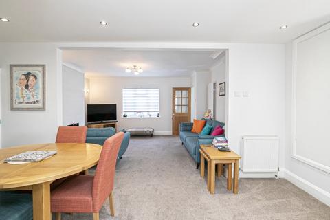 4 Fairfield Road, Ongar, CM5 9HJ