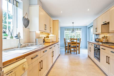 4 bedroom link detached house for sale, Chanctonbury Close, Washington, West Sussex, RH20