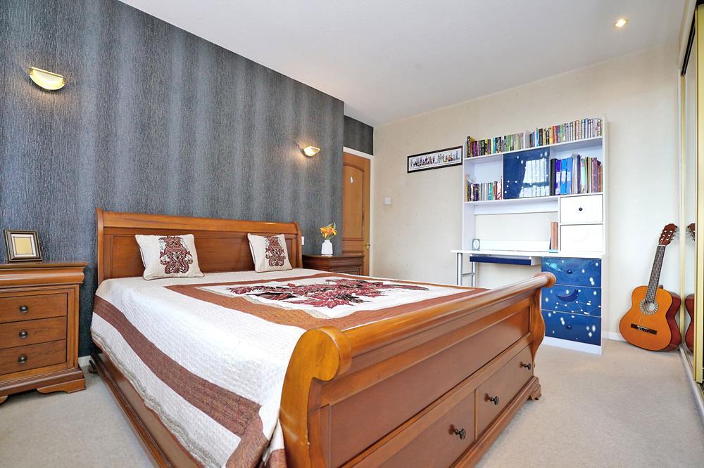 Nathen Room3