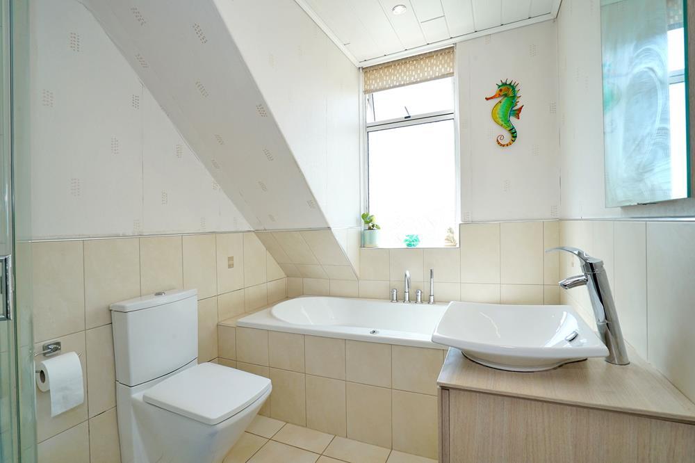 Bathroom2