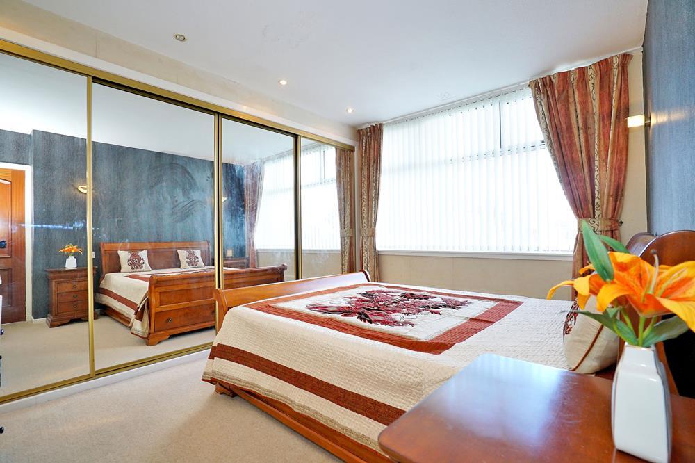 Nathen Room1
