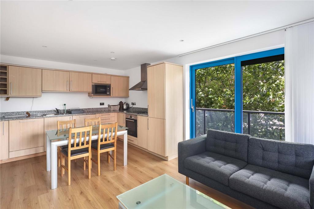 Kitchen/Reception