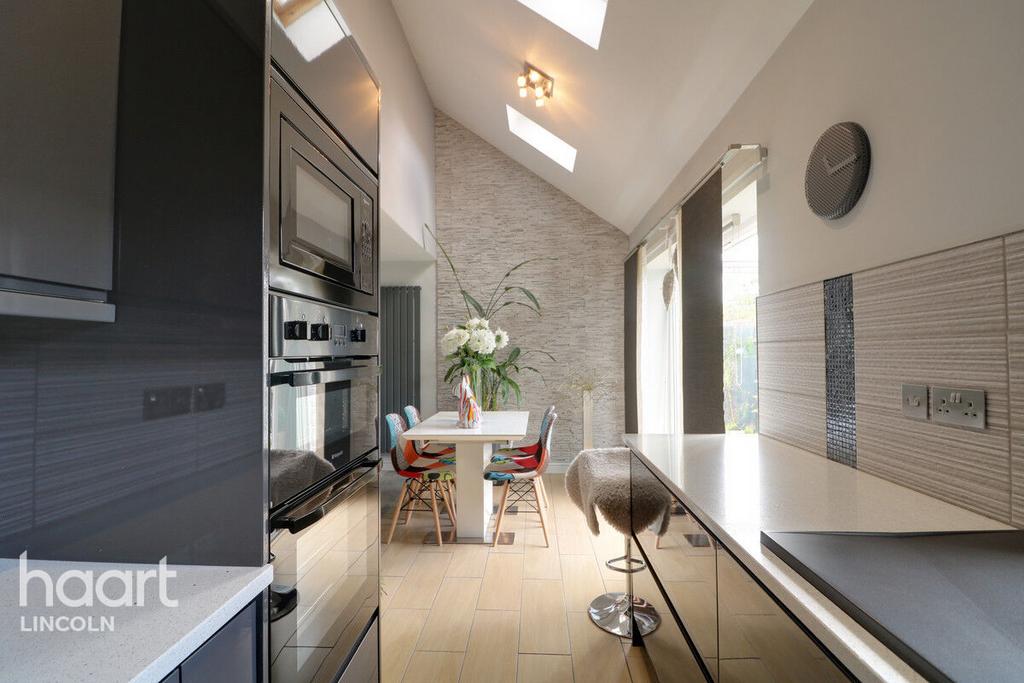 Dunkirk Road, Lincoln 3 bed detached house for sale £270,000