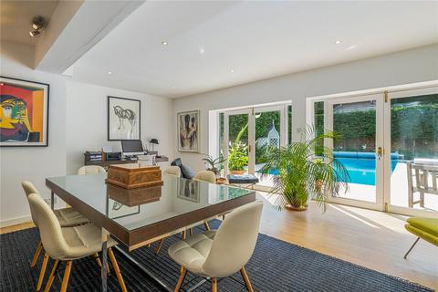17 Dover Road, Poole, BH13 6DZ