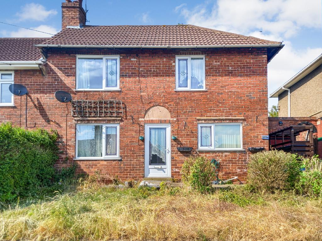 38 Sycamore Street, Church Warsop... 3 bed semidetached house £20,000