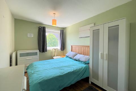 113 Hadrians Ride, Enfield, EN1 1DF