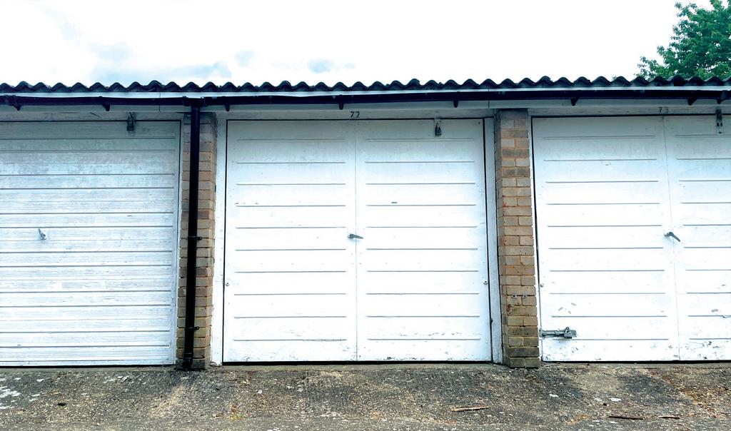 Garage 72, Heath View, East Finchley Garage £20,000