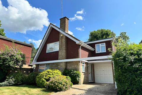 103 Wolf Lane, Windsor, SL4 4YY