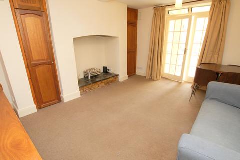 Studio to rent, Flat 1a 24 St. Stephens Road Cheltenham GL51 3AA