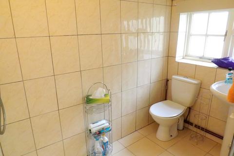 Studio to rent, Flat 1a 24 St. Stephens Road Cheltenham GL51 3AA
