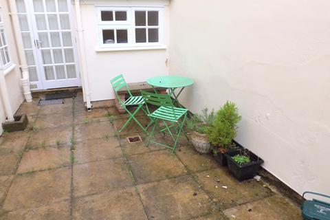 Studio to rent, Flat 1a 24 St. Stephens Road Cheltenham GL51 3AA