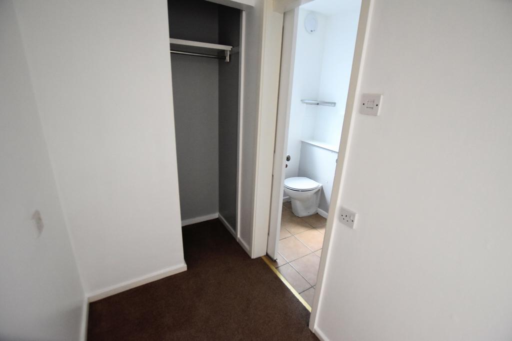 31 Denmead wardrobe