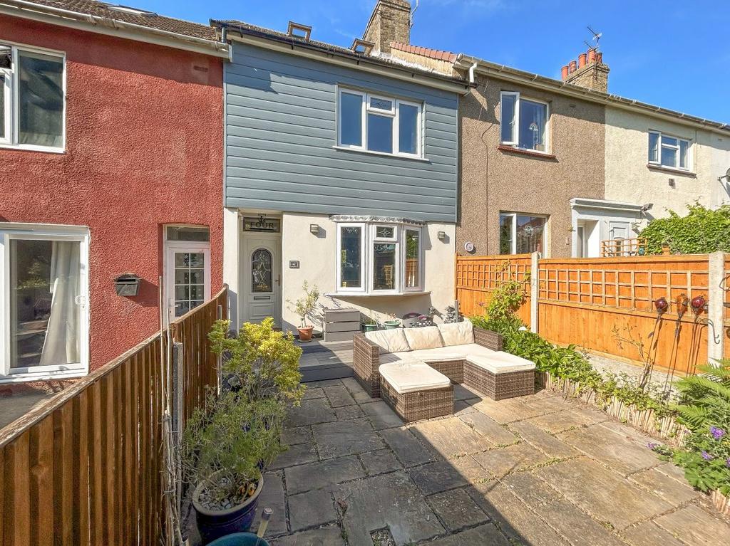Victoria Terrace, Sittingbourne 4 bed house for sale £320,000