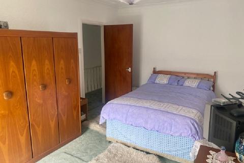 18 Cwmphil Road, Lower Cwmtwrch, Swansea, SA9 1DQ