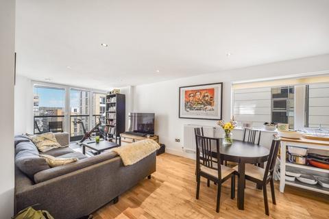 2 bedroom apartment for sale, New Capital Quay,   SE10